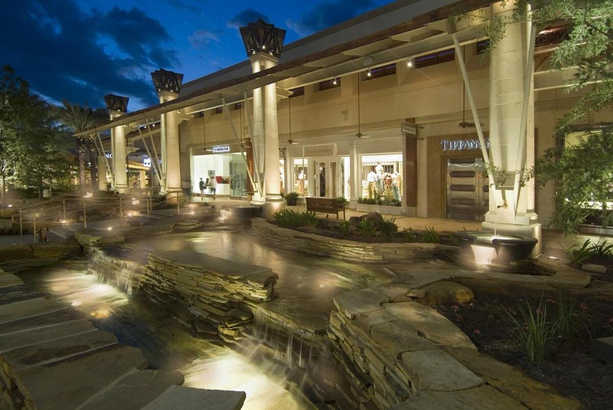 Game Room, Pool & Fire Pit At The Medical Center San Antonio Luaran gambar